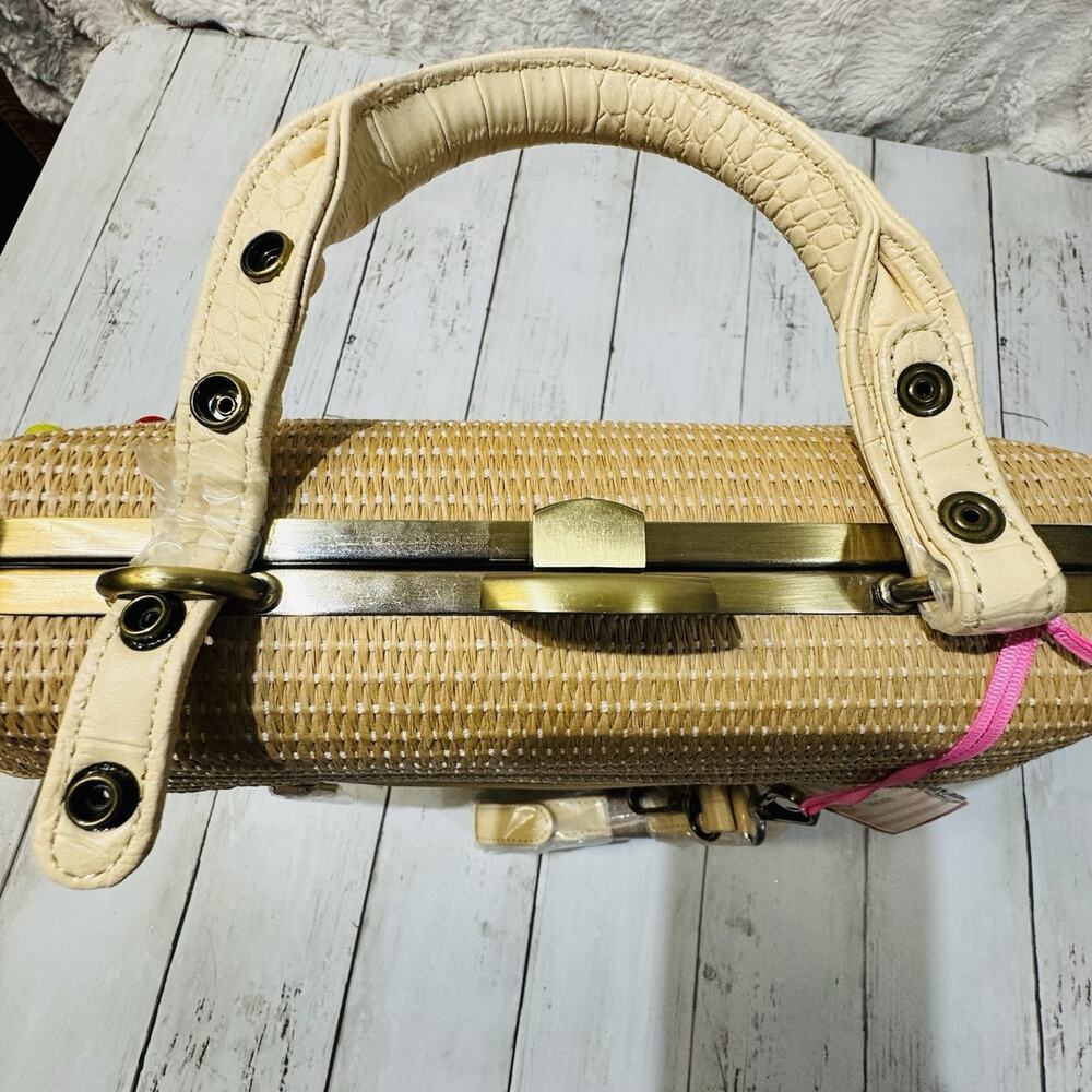 NWT Vendula Tiki Bar Grab Bag Rare Retired Beige 9"x11" Straw Crossbody Vegan - Picture 7 of 16